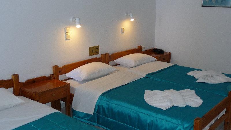 Irene Hotel Chrissi Akti Chania Exterior foto