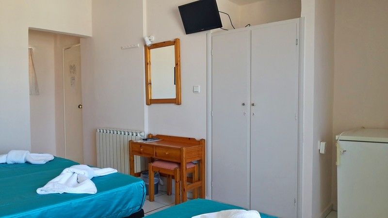Irene Hotel Chrissi Akti Chania Exterior foto